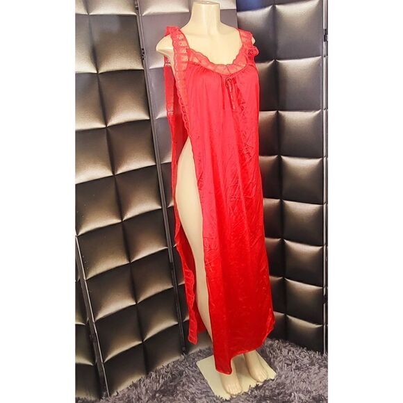 Vintage night gown - Picture 2 of 4